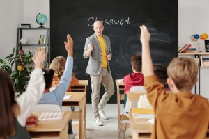 Classroom Pets: Teaching Responsibility and Empathy