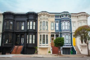 Maximizing Your Home’s Curb Appeal for Quick Sales