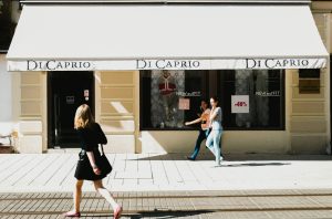 Building a Capsule Wardrobe Through Strategic Shopping
