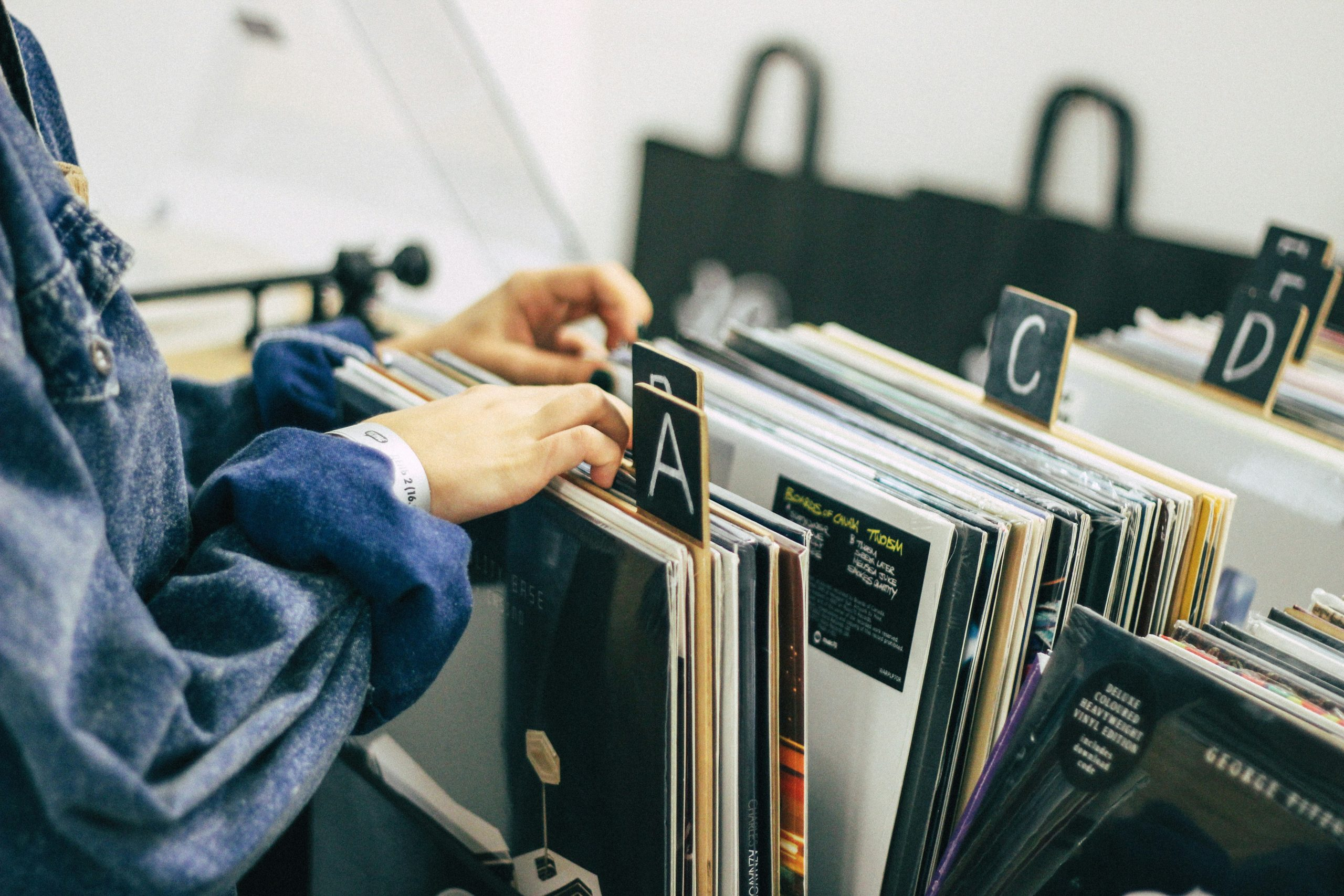 Mastering the Art of Comparison Shopping for Best Deals