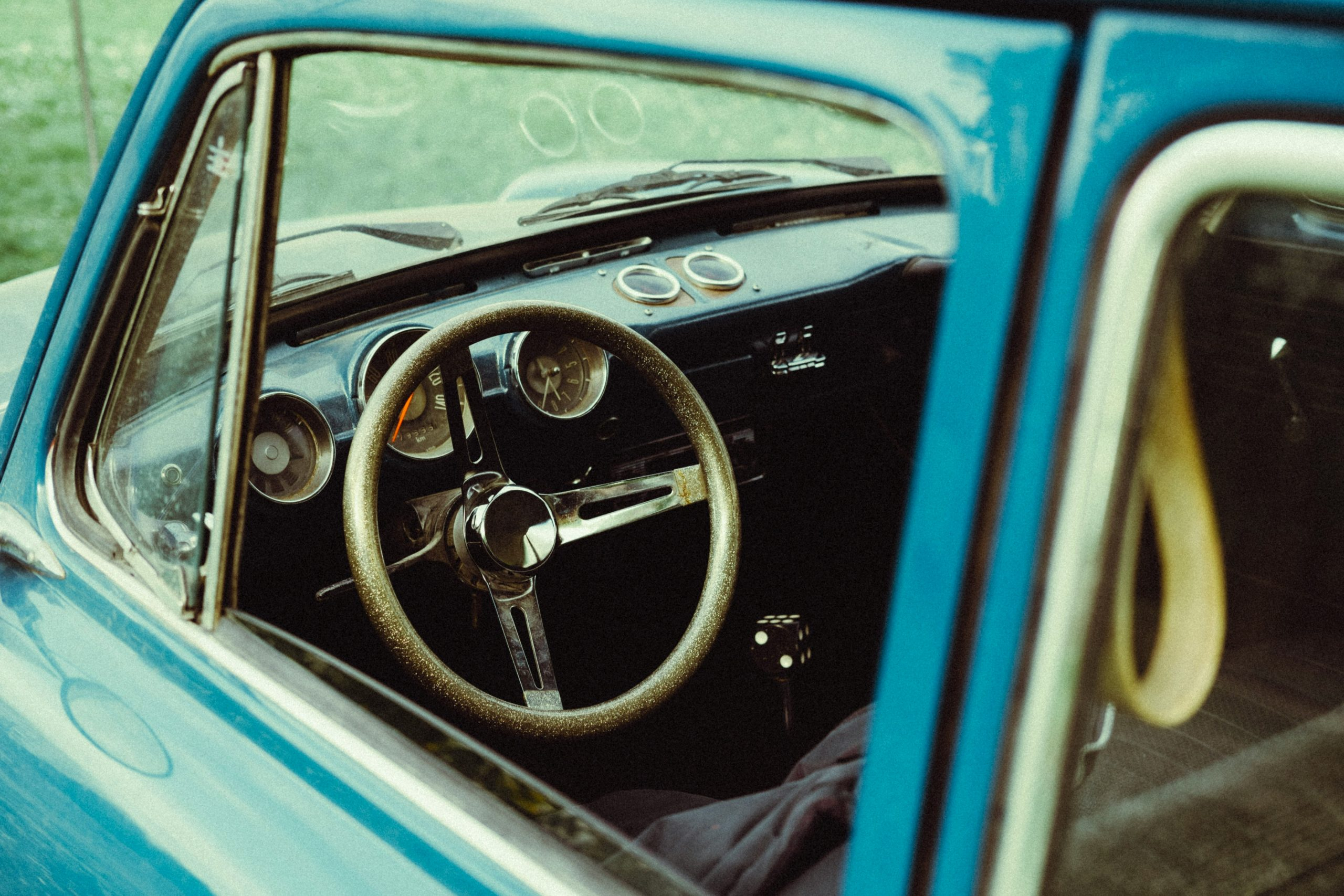 Vintage Finds: Breathing New Life Into Old Trends